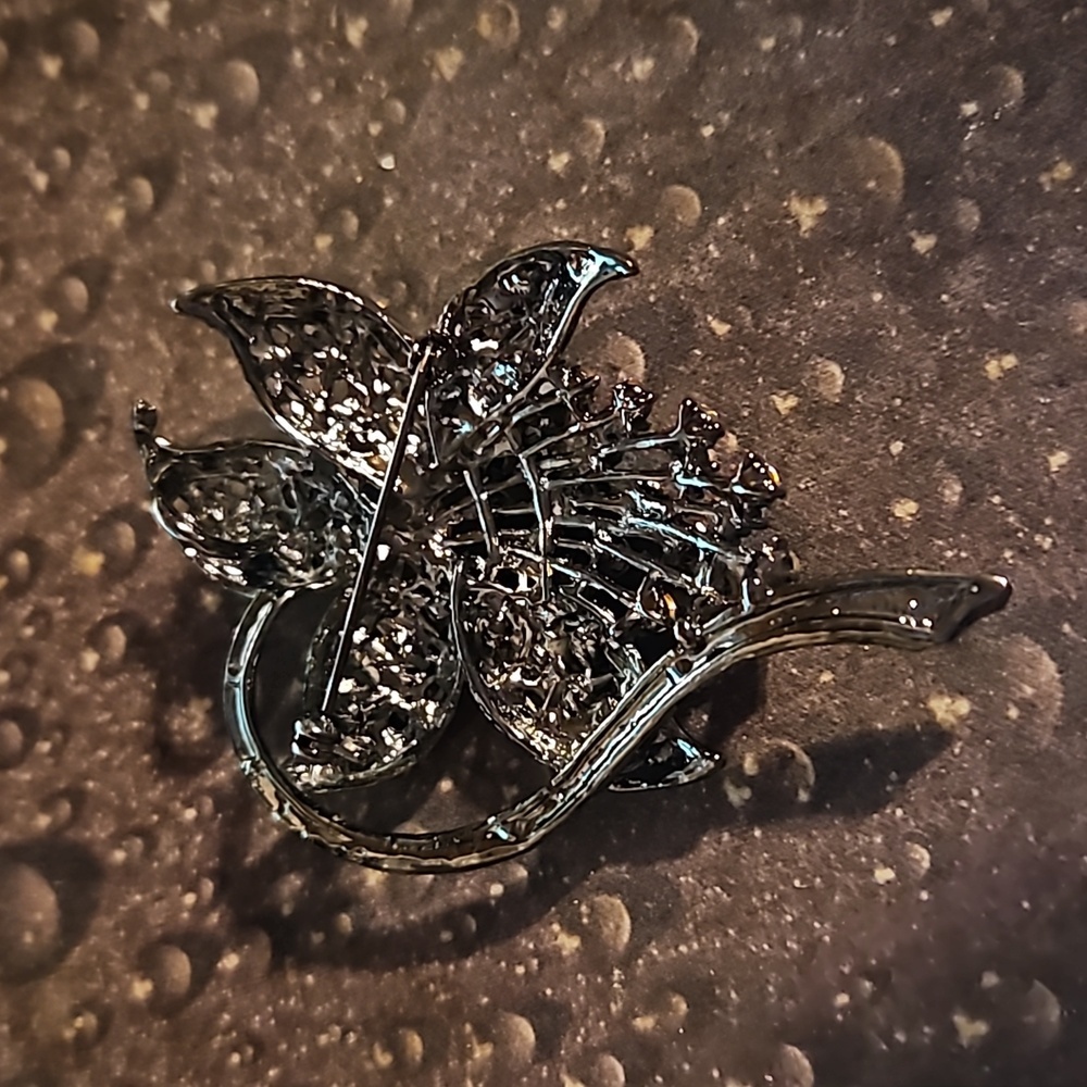 Colorful Rhinestone Flower Pin - Picture 4 of 4